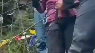 try not to laugh 😂
