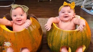 Video Lucu Bikin Ngakak Terbaru : Momen lucu bayi kembar bermain bersama - Bayi lucu yang cantik