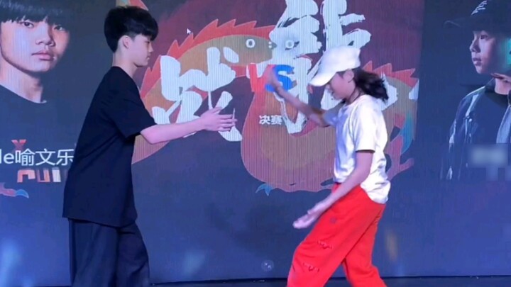 Brother Yu Wenle is too strong. He can lose the game, but he cannot lose the momentum!