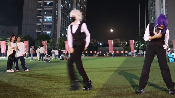 [Nagi Rei cosplay] Openly showing off her bran with her friends and family on the playground