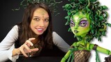 Seni Hardcore: Lady Medusa yang Sangat berbeda