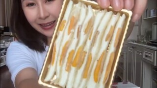 Keju rasa Mangga … cuma di Jepang kayaknya …, Masih banyak oleh oleh Jepang   … hari ini keju dulu y