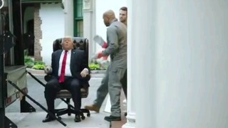 [MAD]Khi Donald Trump bị buộc phải rời khỏi Nhà Trắng