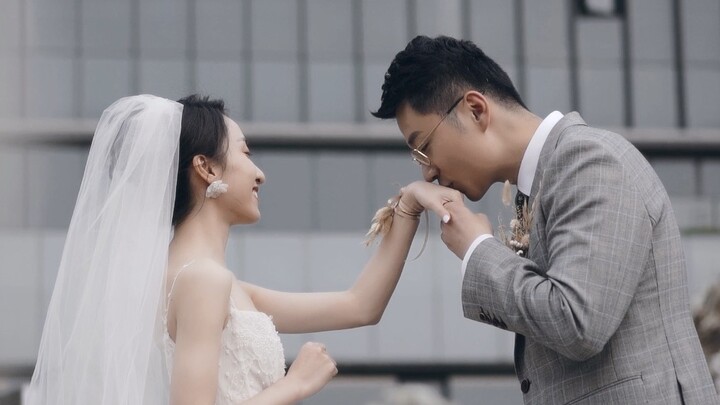 The person I met at the age of 16, I finally married him at the age of 27