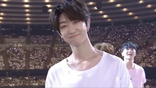 สิ่งที่ฉันต้องการเห็นไม่ใช่แค่ความรุ่งโรจน์ในปัจจุบันของคุณเท่านั้น แต่ยังรวมถึงใบหน้าที่อ่อนเยาว์ขอ
