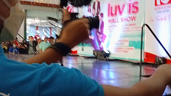 Luv is mall show. #sophiapablo