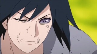 Obito datang menemuinya, dan Kakashi dengan marah membuka Susanoo.