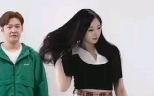 Uchinaga Eri Spicy Dance Challenge