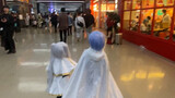 Khi bé Fulilian và bé Simmel cùng nhau đi mua sắm