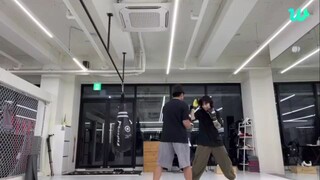 jungkook live at weverse, Boxing