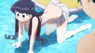 Komi thích chơi dưới nước ~ Thật dễ thương ~!