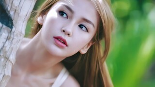 Angelababy thuở mới vào nghề khó khiến dân tình không khỏi xúc động.