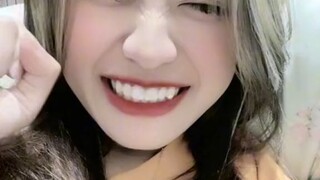 #😚