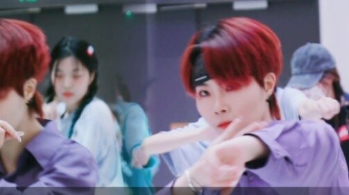 [Fulaishe-Times Fengjun] Red short-haired lady with purple shirt reports｜The capital city Ma Jiaqi b