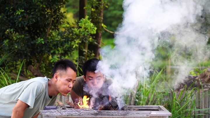 去兄弟家三日游爬山，抓鱼，摘野果，最后终于发现三只竹鼠不听话