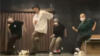 Seiya's routine combines elements of popping, house, and hip-hop