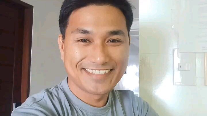 😁