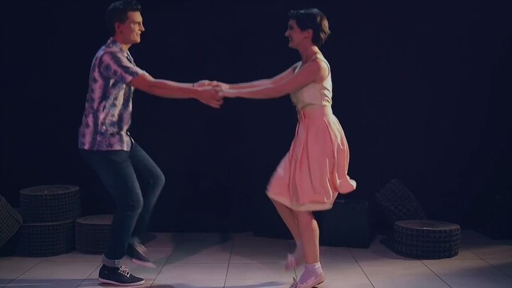 A video to help you understand the various swing dance types The Evolution of Swing Dances