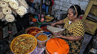 YANG LAIN SUDAH PADA TIDUR, IBU INI JAM 11 MALAM MALAH BARU BUKA WARUNG?? Sego RANGGE Bu yayuk