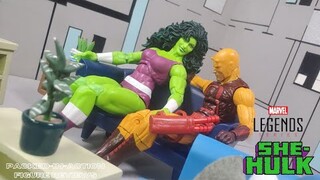 She-Hulk Smash! - Marvel Legends She-Hulk Iron Man Retrocard Action Figure Review