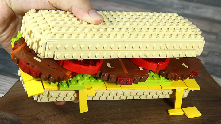 SUBWAY อาหารจานด่วน LEGO Meatball Sandwich - Stop Motion Cooking ASMR