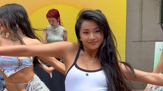 Chuyến lưu diễn đầu tiên! Vũ điệu mùa hè nóng bỏng