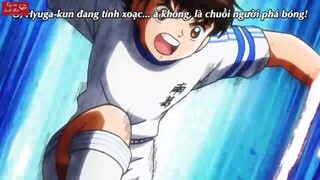 Tsubasa Giấc mơ sân cỏ - Cuộc so tài giữa Ozora Tsubasa và Hyuga Kojiro #Animehay #anyawakuwaku