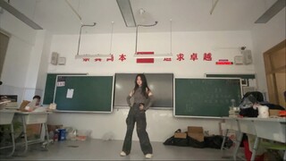 高中班级晚会翻跳whiplash