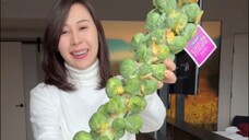 Nemu lagi nih … terakhir nemu nya di London … brussel sprout , tangkai nya tuh bisa dimakan gak sih