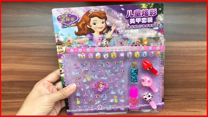 Bộ sơn móng tay kim tuyến, gắn móng tay giả công chúa Sofia - Play painting nails (Chim Xinh)