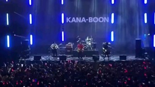 kana-boon membawakan lagu silhoutte😌🤘