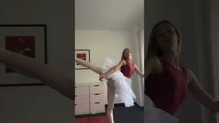 BFF #onlyfans #ballerina #flexible