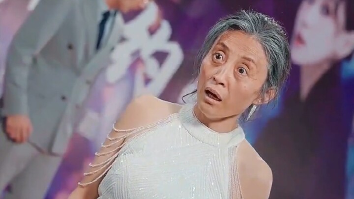 The beauty turned into an old lady on the spot, scaring everyone