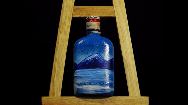 Mountain acrylic painting on bottle || Cara melukis di botol kaca dengan cat acrylic ||