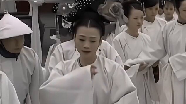 "Video clip of TV series "Everyone at Fat Ju's funeral had their own agenda, only Concubine Duan was