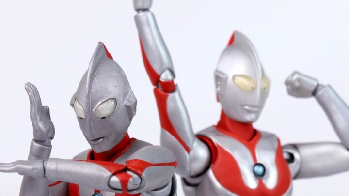 [ห้องกาว] ไหนหล่อกว่ากัน หน้ากรดซัลฟิวริก หรือ หน้ารูปไข่ ? Bandai SHF รุ่นแรก Ultraman A ใบหน้ากรดซ