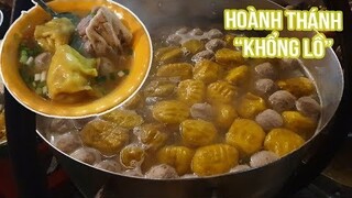 Gánh hủ tiếu Hoành Thánh "Khổng Lồ" hơn 30 năm ở vỉa hè trung tâm Sài Gòn