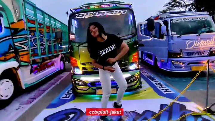 mobil oleng
