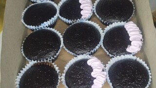 Choco moist Cupcake decorating