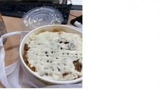 [อีโม? ] ใช้ชีวิตอย่างมั่นใจและมั่นใจโดยเชิดหน้าขึ้นและยกหน้าอกขึ้น