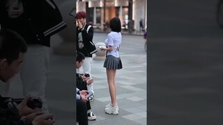 beautiful girl street fashion china #chinesefashion #mejoresstreetfashion #shortsvideo