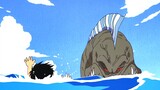 Trong Vua Hải Tặc, cảnh Shanks cứu Luffy và bị mất đi cánh tay khó xem lắm.