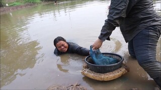 น้ำแห้งที่ฝายน้ำล้น น้องวารินทร์บ่พลาดหมานๆๆกันเช่นเดิม