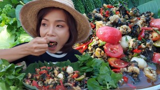 ตำหอยเชอรี่ แรด แซ่บ นัว กลางป่า ท่ามกลางเสียงนกเสียงกา27/12/2020