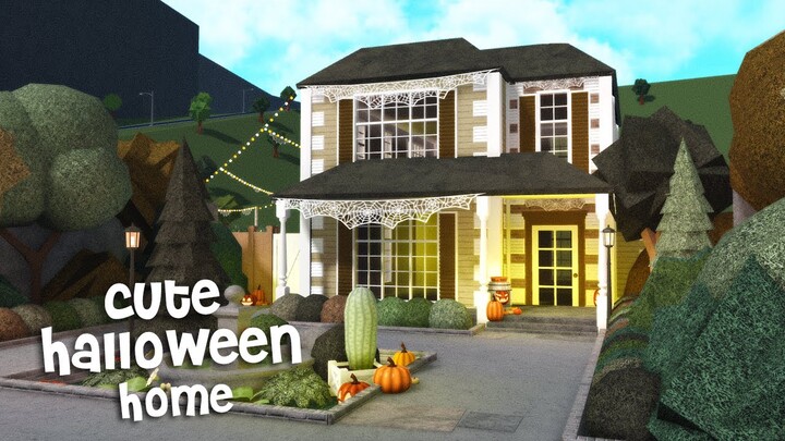 cute halloween home | exterior | bloxburg