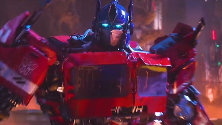 มนุษย์ คุณชอบ Optimus Prime มากขนาดนั้นเลยเหรอ?