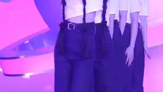 ILLIT 'My World' Iroha fancam