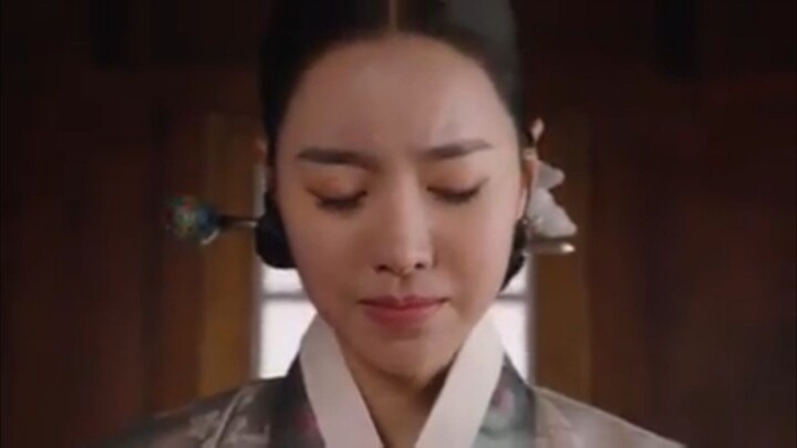 EP11 I QUEEN LOVE AND WAR ENGSUB