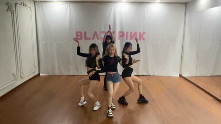 Phòng tập blackpink siêu tân trang nghịch lửa nhảy từ cảnh này sang cảnh khác