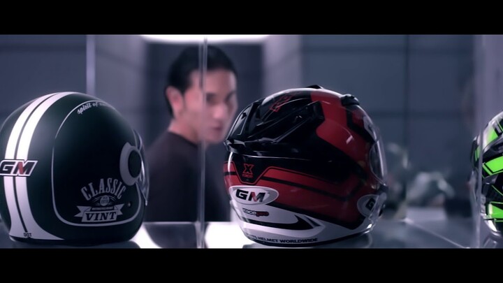 VINO G BASTIAN_HELM GM TVC
